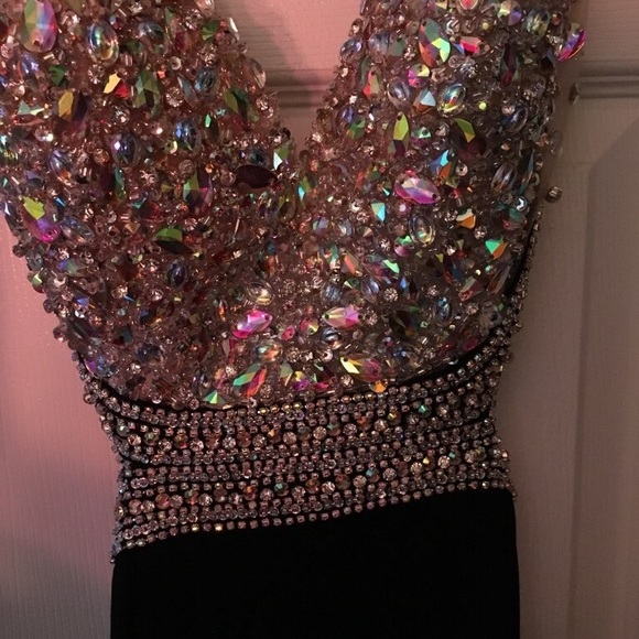 Floor length formal dress - Picture 2 of 7